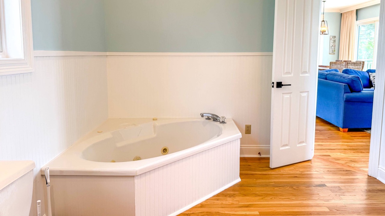 Photo of Bathroom in Plantation