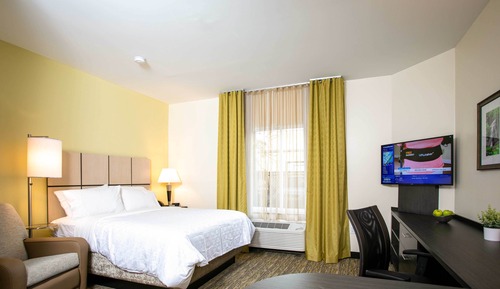 Studio Suite, 1 Queen Bed