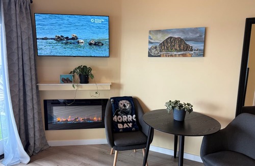Morro Bay Hotel | HarborWalk Inn
