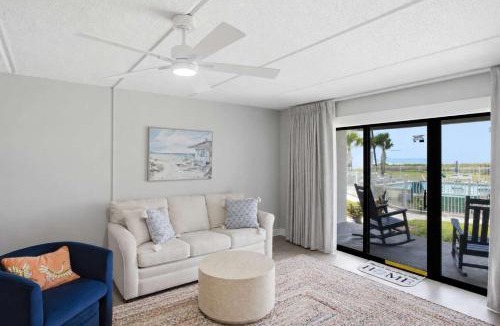 St. George Island House | No Stairs Beach View Pool SGI Villa D2