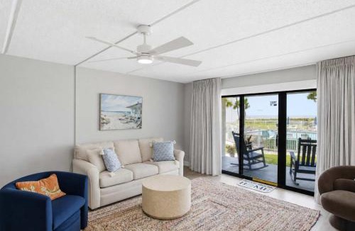 St. George Island House | No Stairs Beach View Pool SGI Villa D2