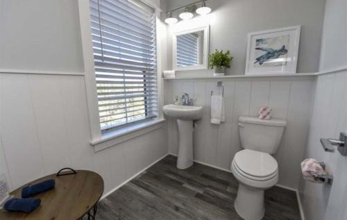 Plantation House | Rising Sun Pool Elevator Pet Beach Access