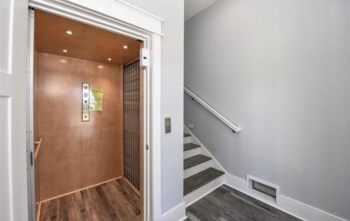 Plantation House | Rising Sun Pool Elevator Pet Beach Access