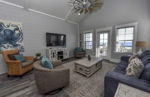 Plantation House | Rising Sun Pool Elevator Pet Beach Access
