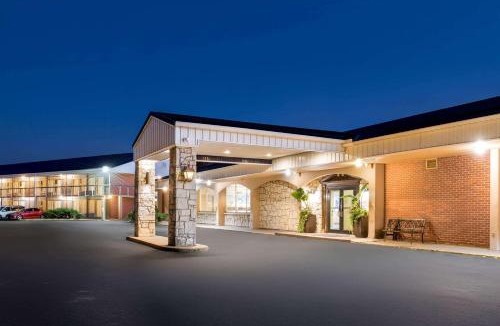Dubuque Hotel | Days Inn by Wyndham Dubuque