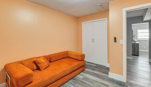 Legoland & Lakes Pool Home w/Private Suite in Winter Haven