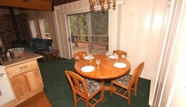 0665 Yucatan 3 Bedroom Cabin by RedAwning in South Lake Tahoe