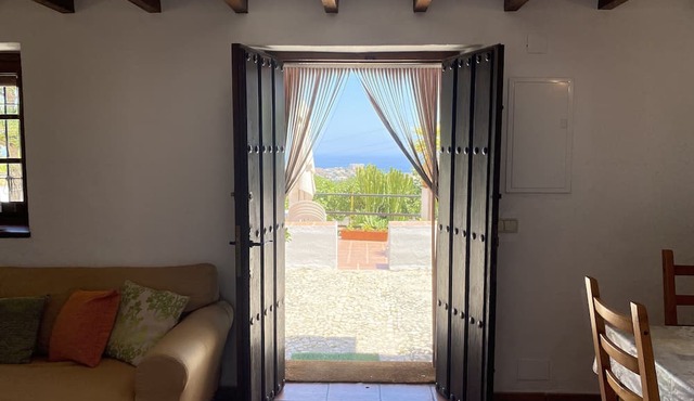 Villa with spectacular views, extensive garden with private pool Wifi in Benalmádena