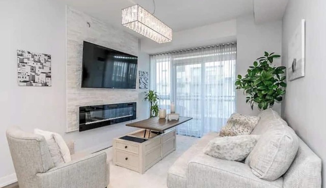 Fire & Ice Spa w/Private Sauna! in Innisfil