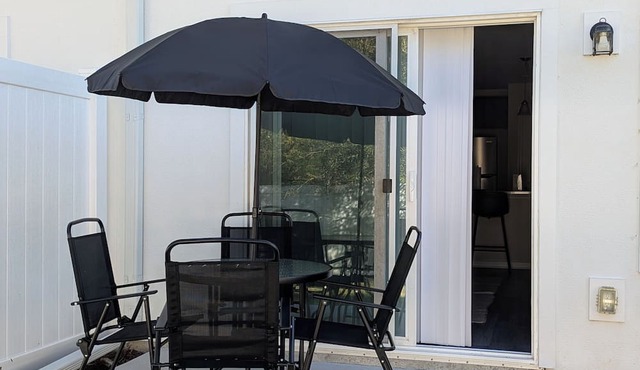 Charming, Spacious 3-bedroom townhome with AC in Jacksonville in Jacksonville