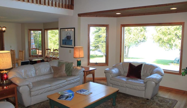 Amazing 6-bedroom, 5K sq. ft, one acre secluded Mullett Lake Beachfront Home in Indian River
