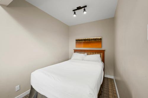 Le Johannsen by Rendez-Vous Mont-Tremblant in Mont-Tremblant